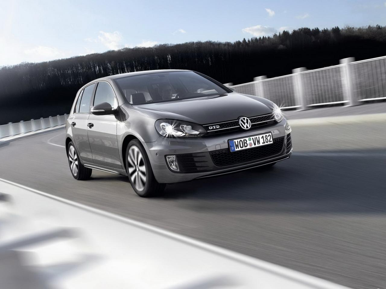 обои VW Golf GTD вид авто с другого угла обзора фото