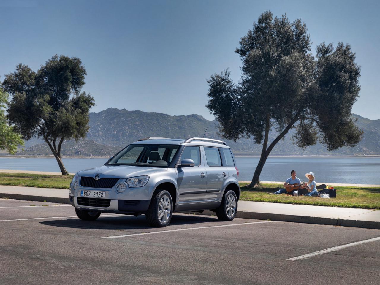 обои Skoda Yeti на отдыхе фото