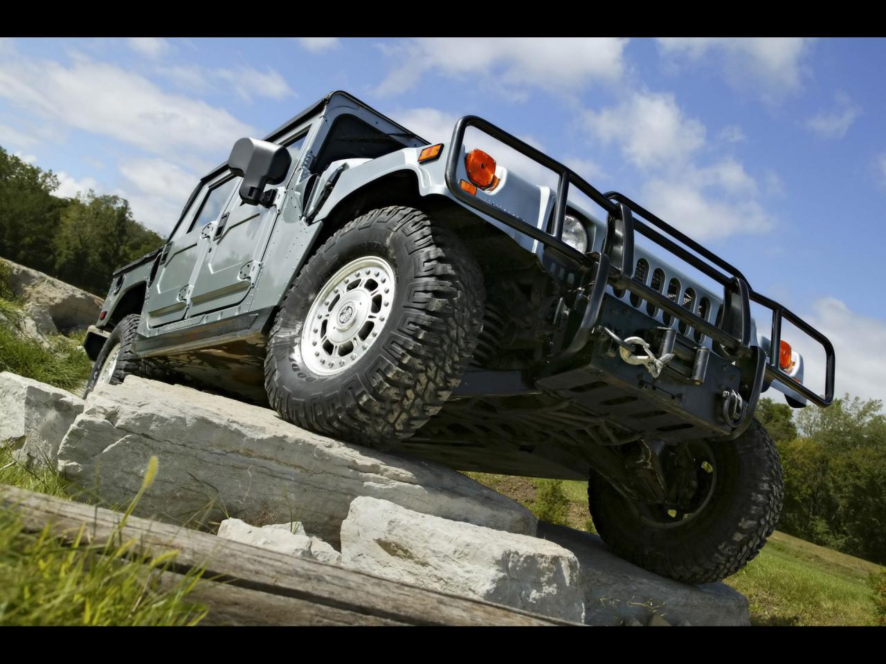 обои Hummer H1 Climbing Rocks 2 фото