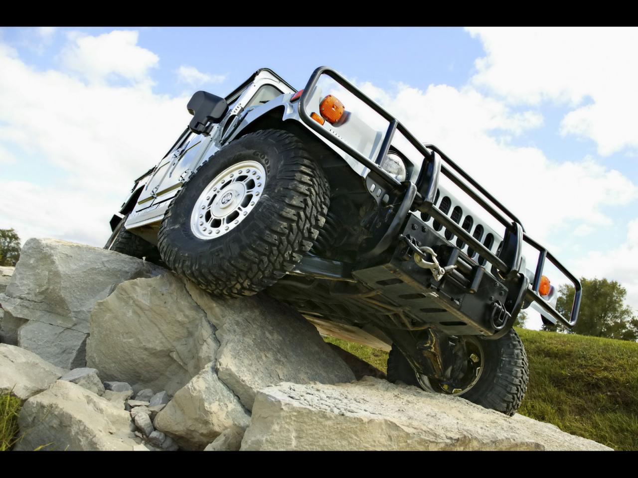 обои Hummer H1 Climbing Rocks 4 фото