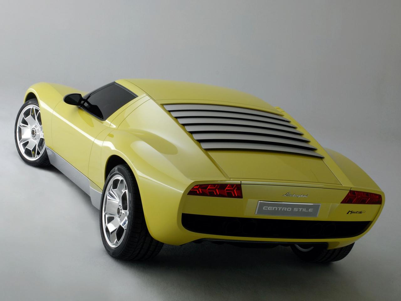 обои Lamborghini Miura Concept Car сзади фото