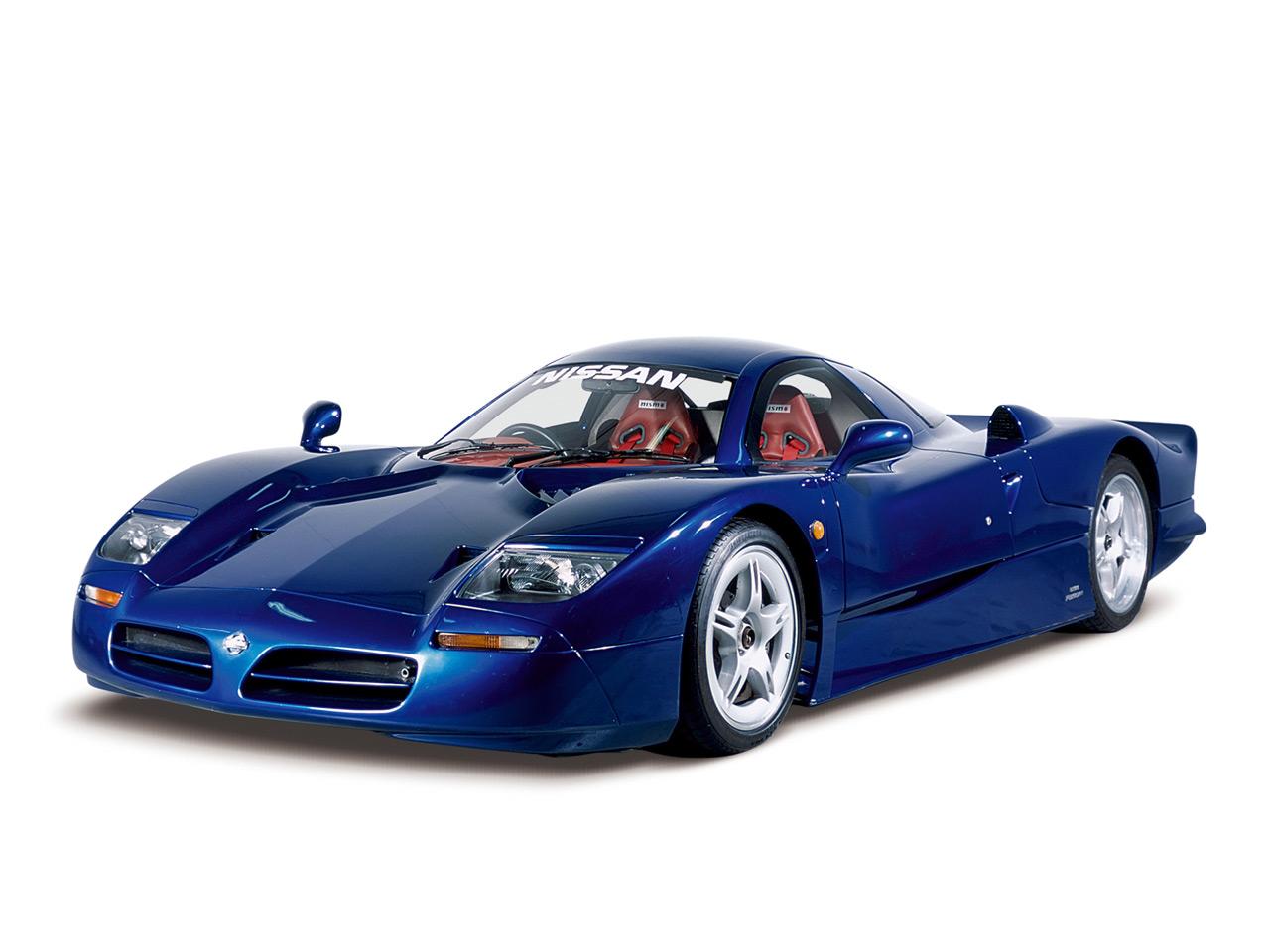 обои Nissan R390 GT1 в студии фото