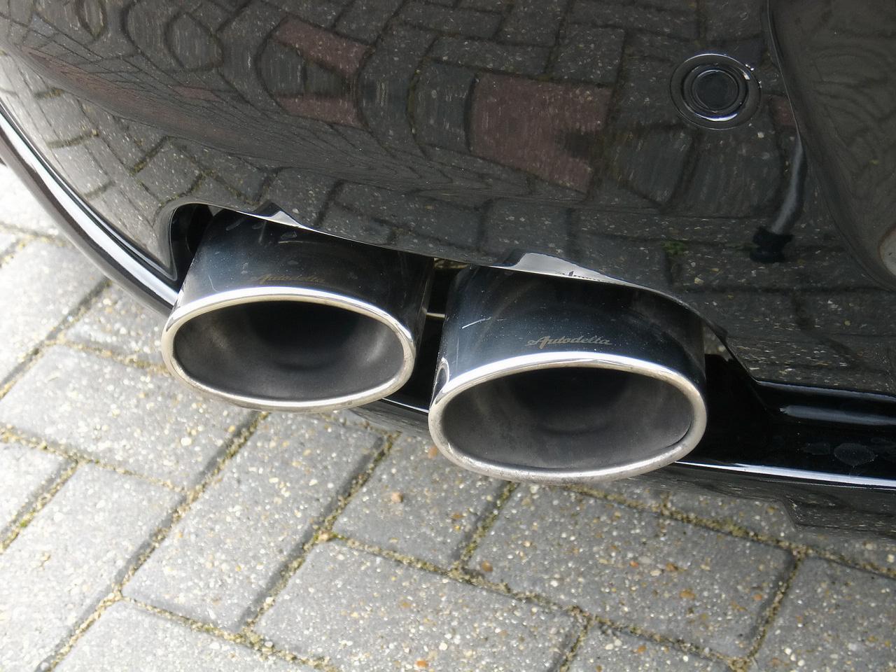 обои Autodelta Alfa Romeo Brera J5 3 2 C Tail Pipes фото