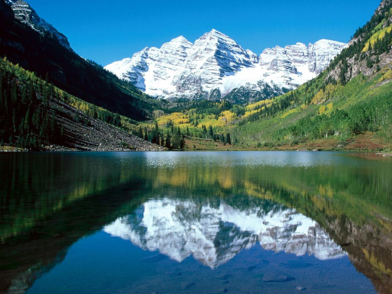 обои Snow Capped Maroon Bells фото