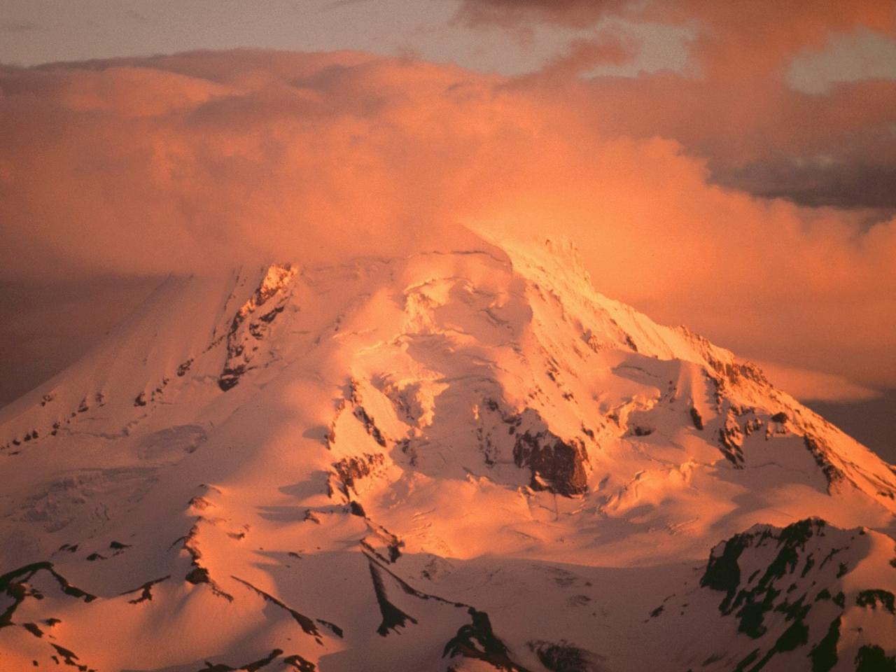 обои Mount Hood At Sunset Oregon фото