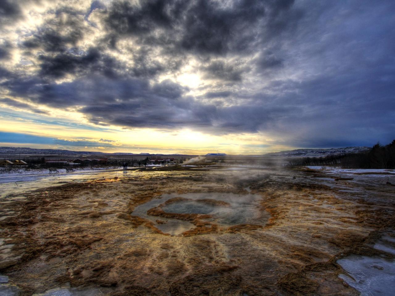 обои Iceland Landscape The Quiet Geyser фото