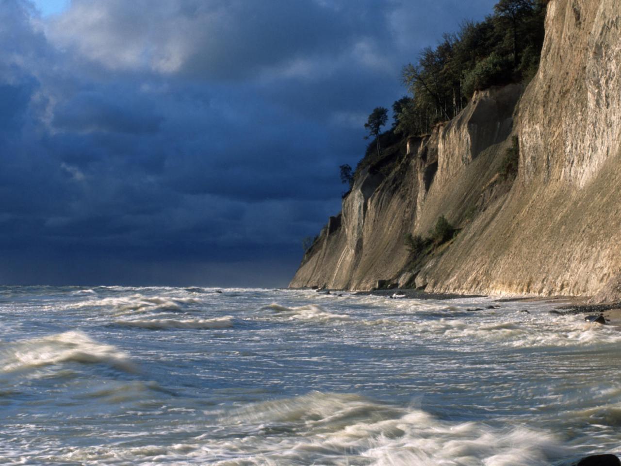 обои Chalk Cliffs,   Jasmund National Park,   Rugen Island,   Germany фото