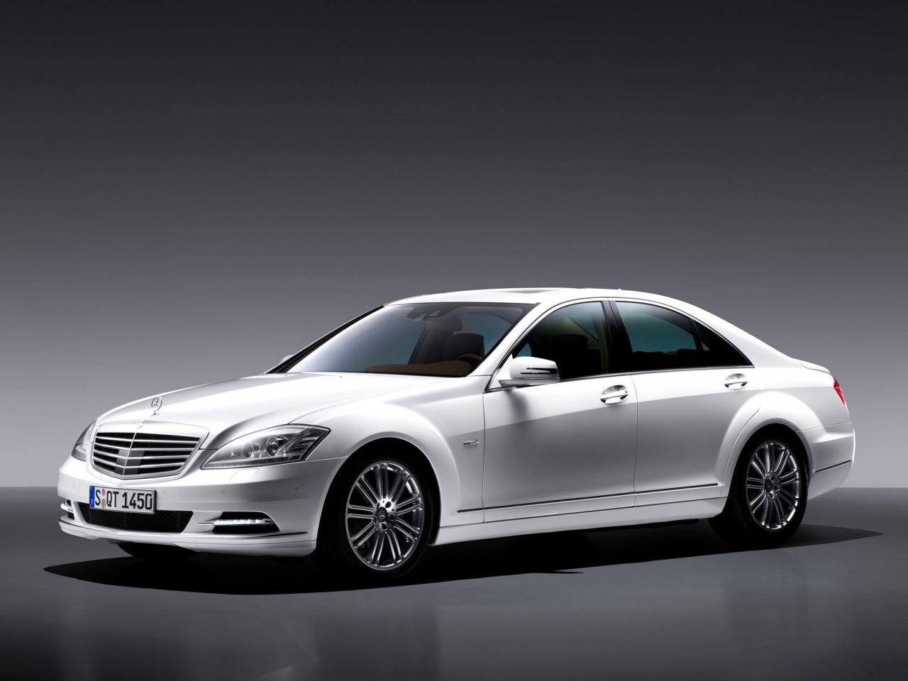 обои Mercedes S White фото