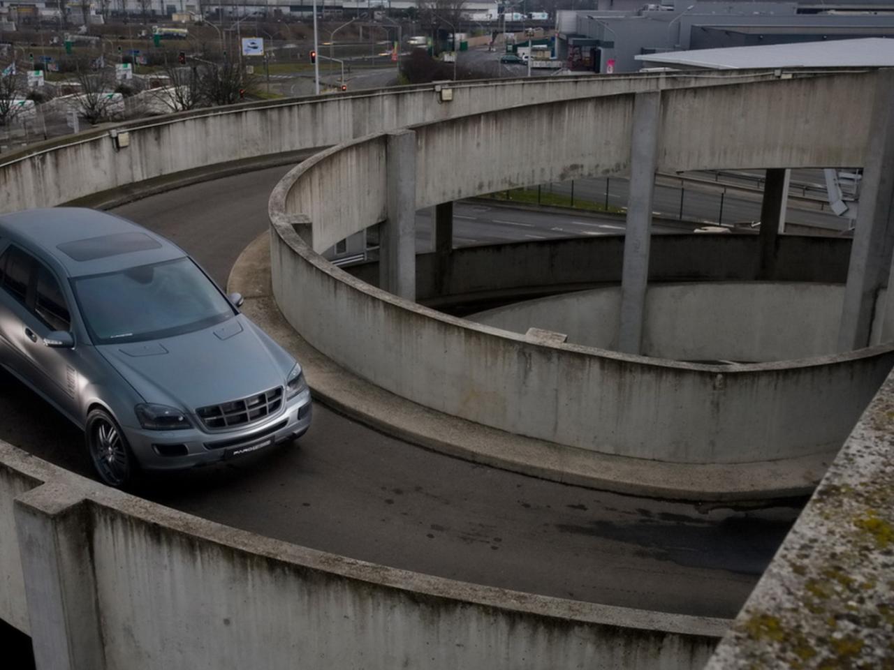 обои Mercedes Benz ML 500 Uranium фото