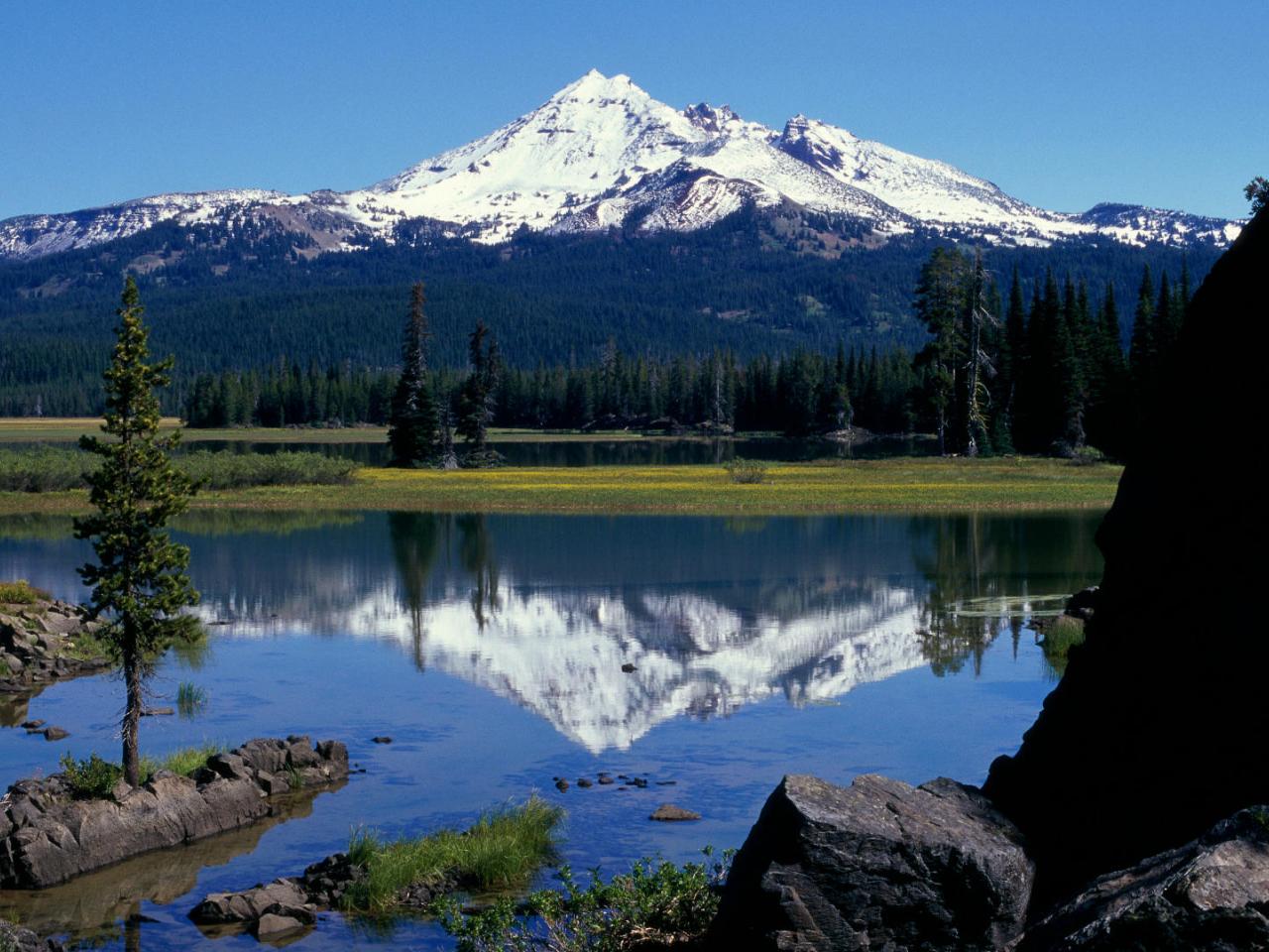 обои Broken Top Volcano and Sparks Lake,   Oregon фото