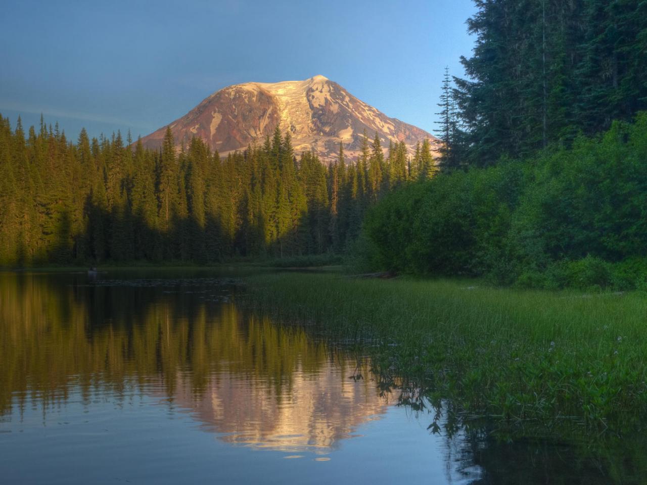 обои Ollalie Lake,   Mount Adams,   Washington фото