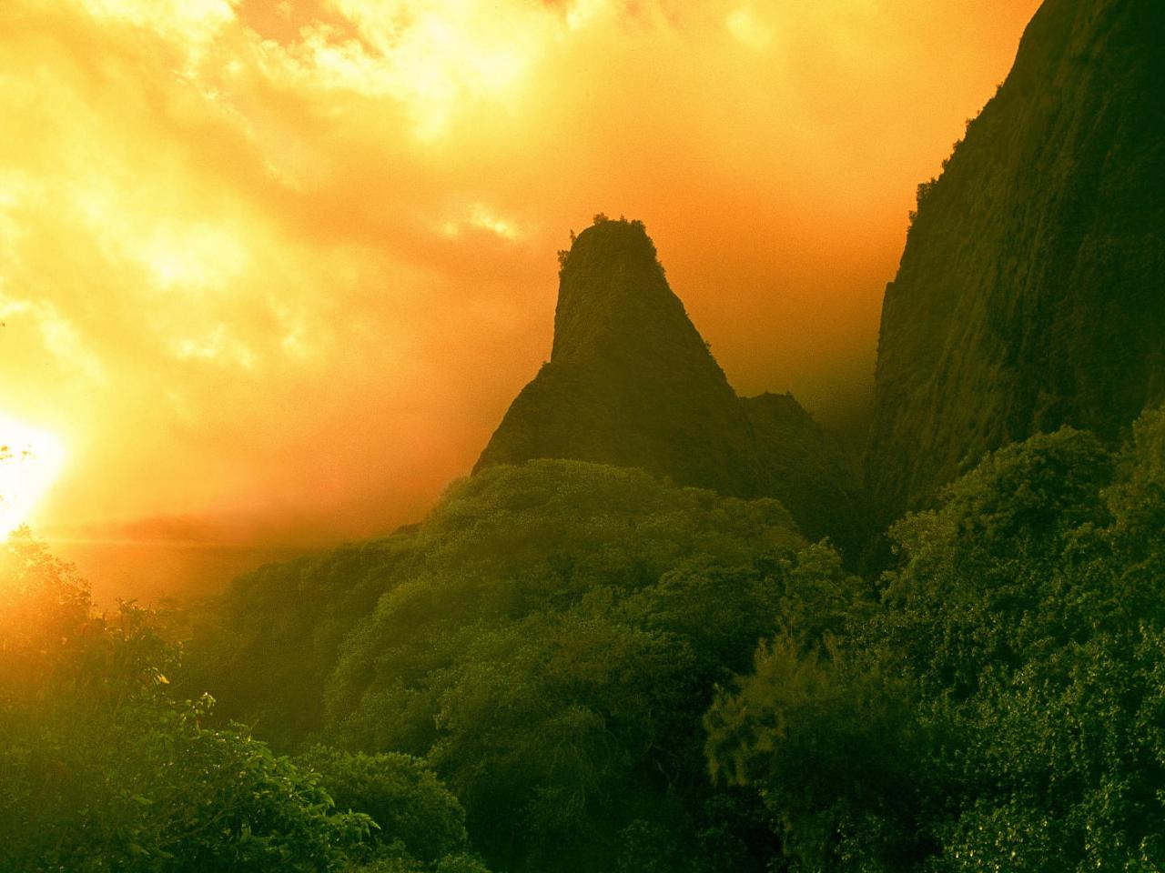 обои Iao Needle Sunset,   Maui,   Hawaii фото