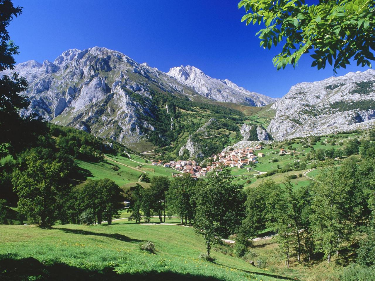 обои Picos de Europa National Park,   Asturias,   Spain фото