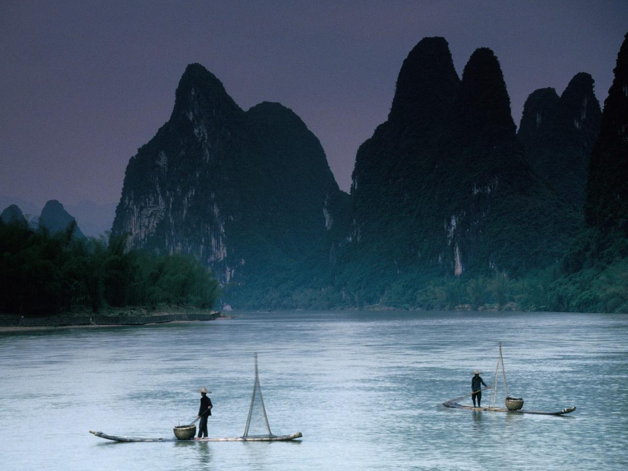 обои Fishermen on the Li River,   Guilin,   China фото