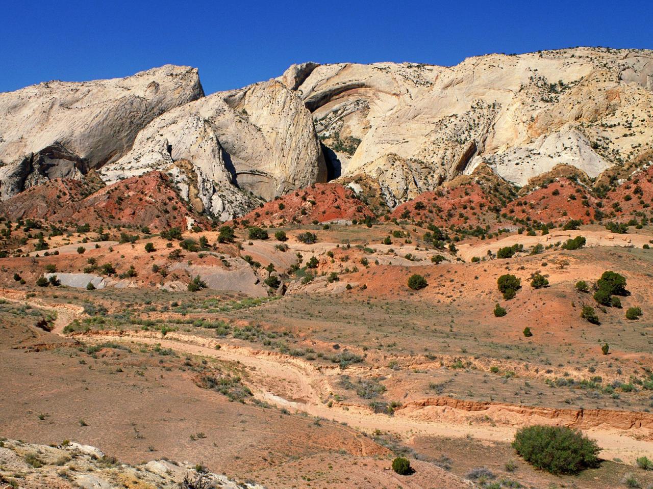 обои The Waterpocket Fold,   Capitol Reef National Park,   Utah фото