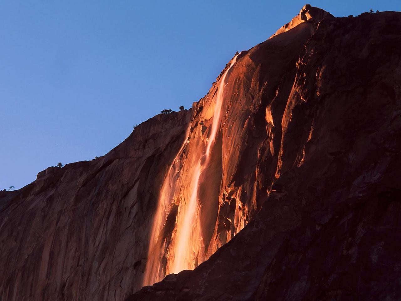 обои Last Light,   Horsetail Falls,   Yosemite National Park,   California фото