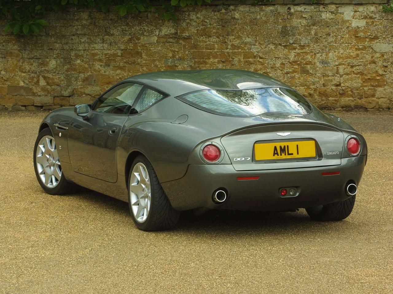 обои Aston Martin DB7 Zagato Rear фото