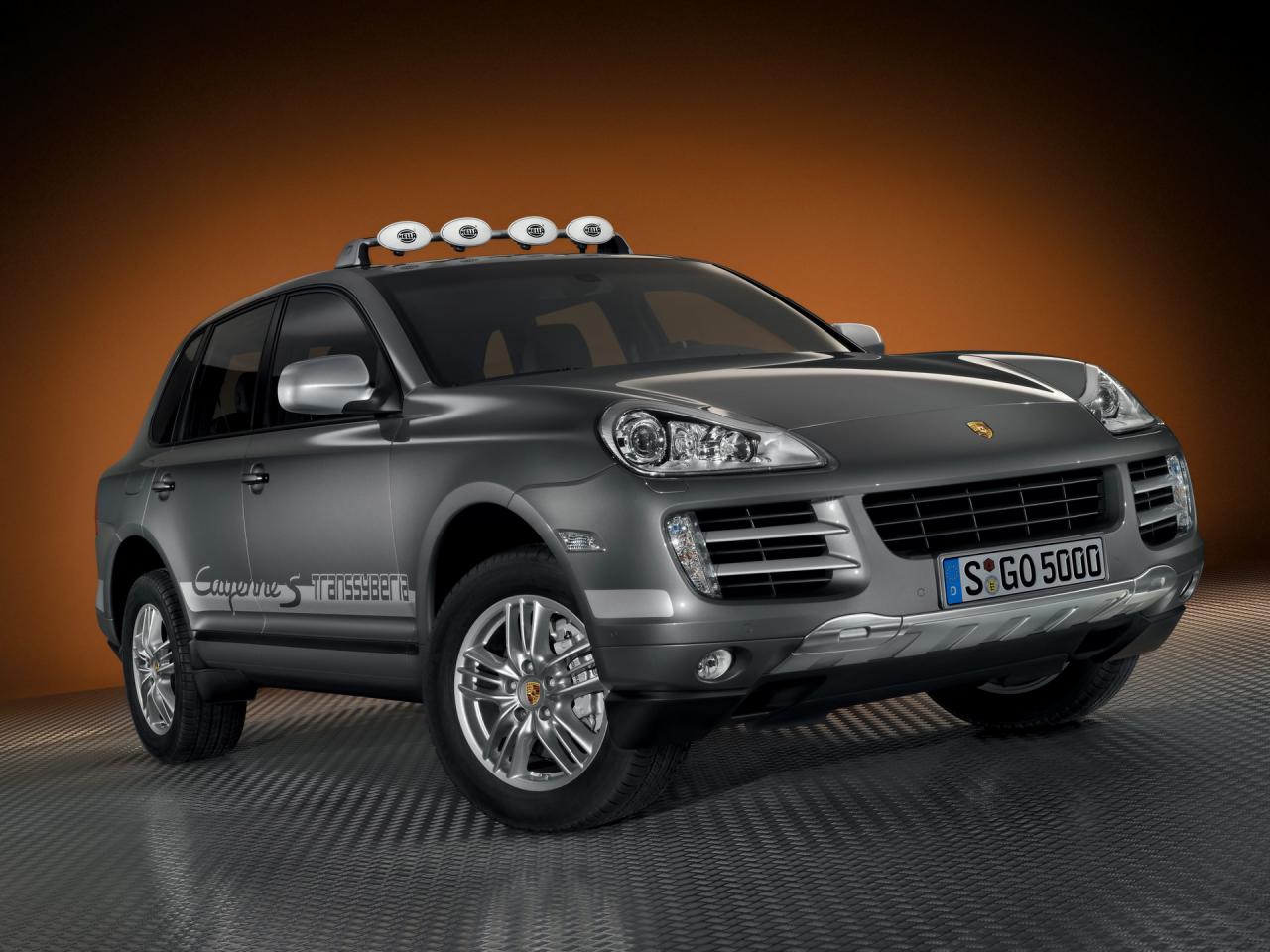 обои Porsche Cayenne S Transsyberia Side Angle фото