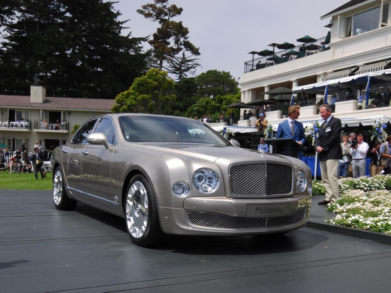 обои Bentley Mulsanne на выставке фото