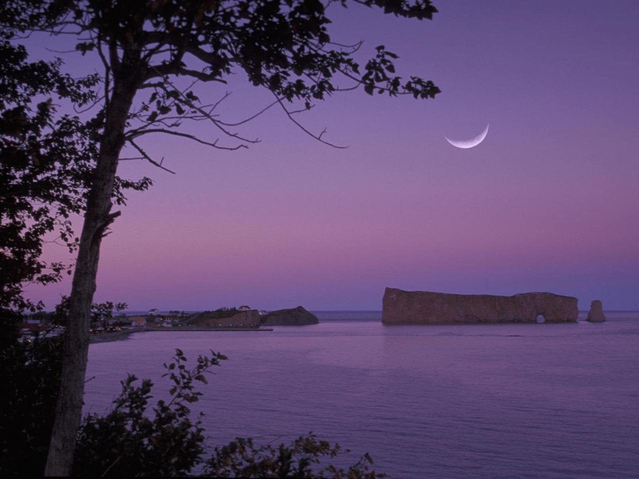 обои Perce Rock,   Gulf of Saint Lawrence,   Quebec,   Canada фото