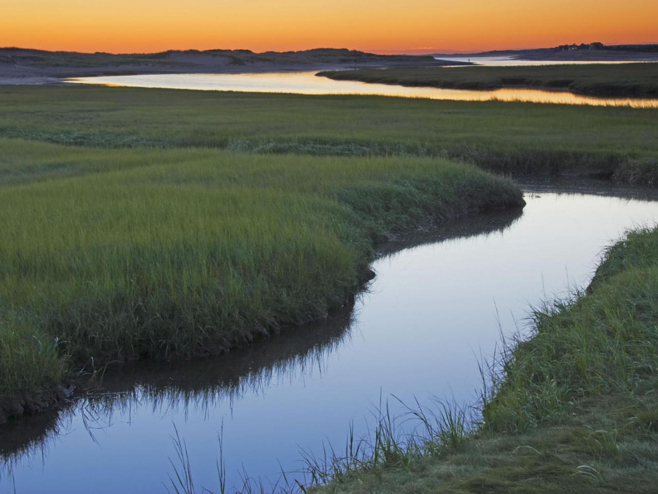 обои Salt Marsh at Sunrise,   Sandwich,   Cape Cod,   Massachusetts фото