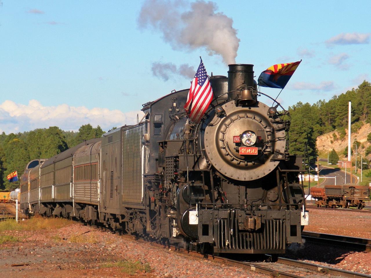 обои Grand Canyon Railroad,   Steam Engine #4960,   Williams Depot,   Williams,   Arizona фото