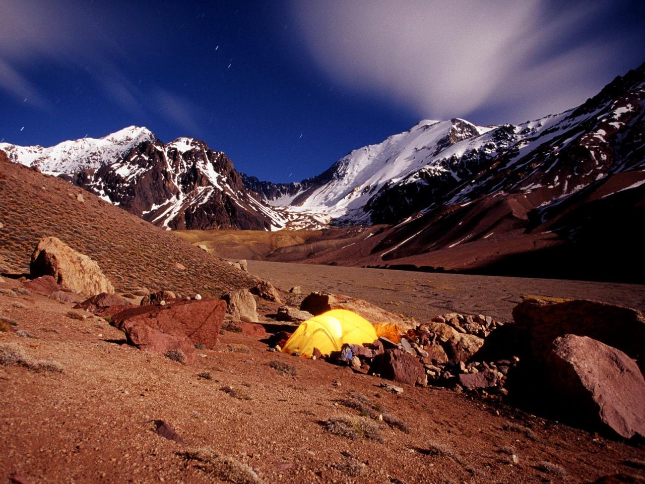 обои Night Exposure at Base Camp,   Mecedario,   Argentina фото