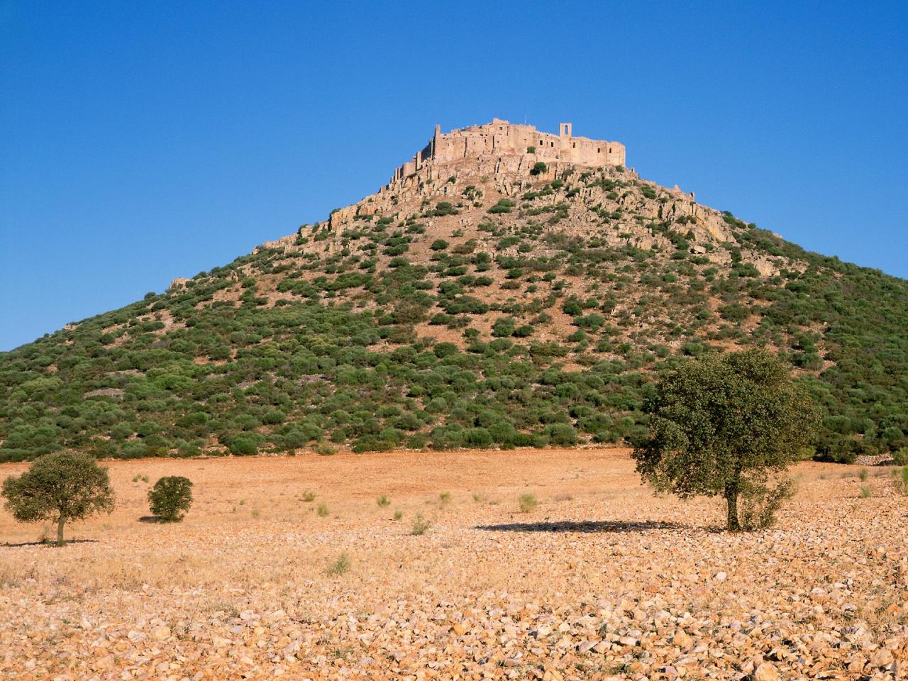 обои Ruins of Castle-Monastery of Calatrava La Nueva,   La Mancha,   Spain фото