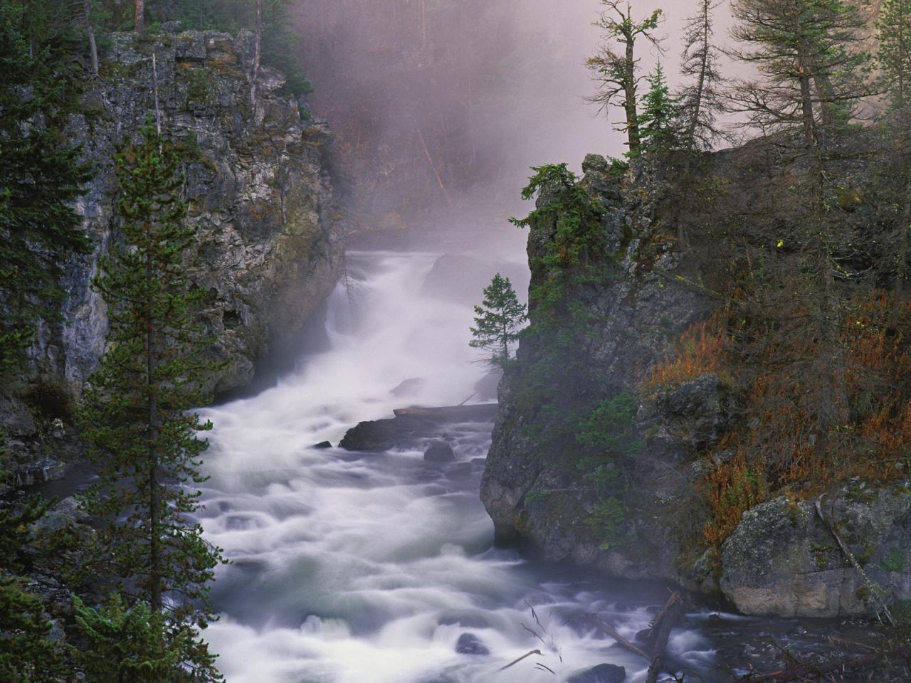 обои Firehole River,   Yellowstone National Park,   Wyoming фото