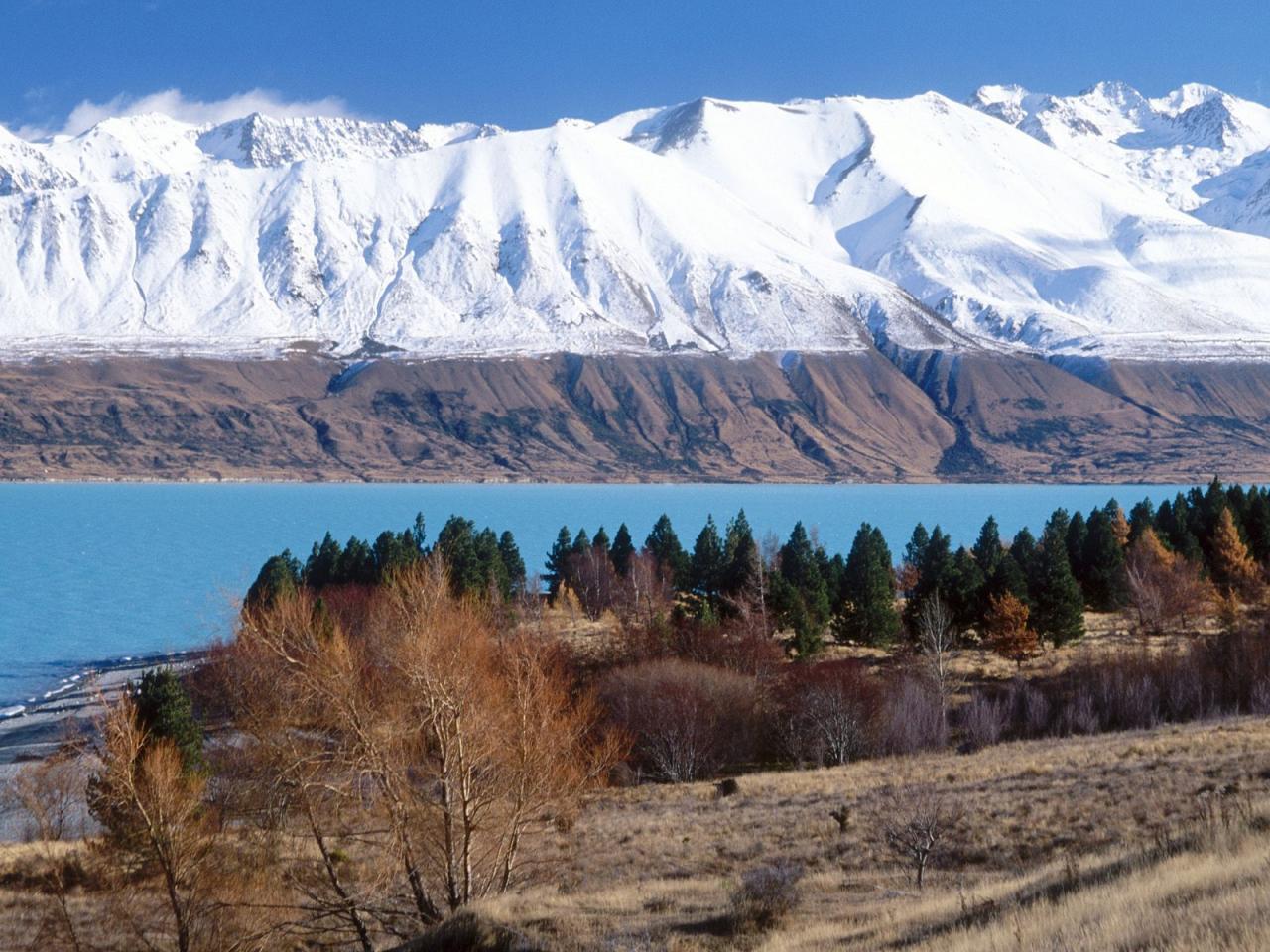 обои Lake Pukaki and the Ben Ohau Range,   Near Mount Cook Station,   New Zealand фото