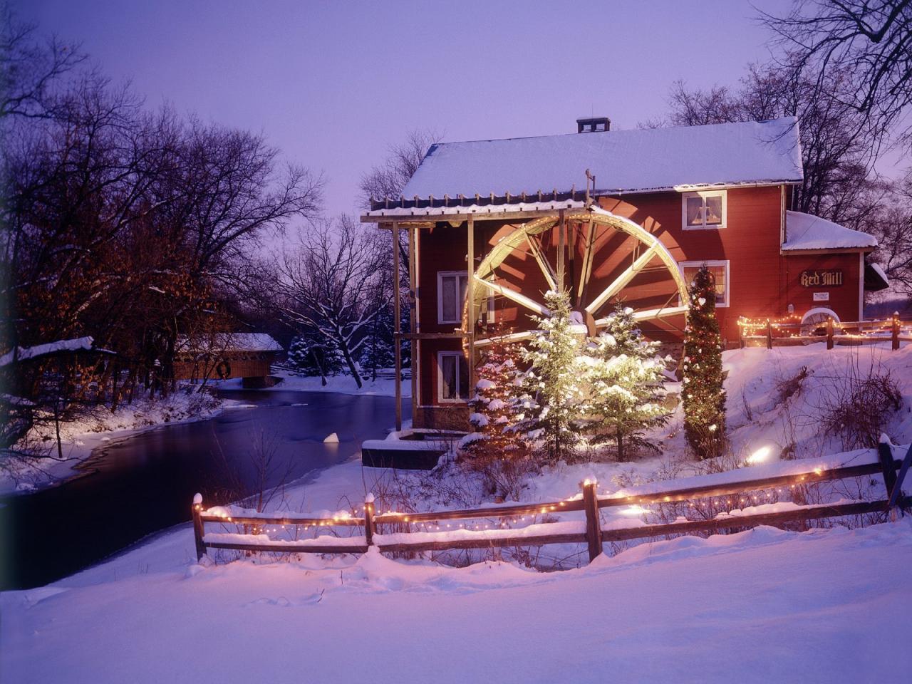 обои Red Mill at Christmas,   Parfreyville,   Wisconsin фото