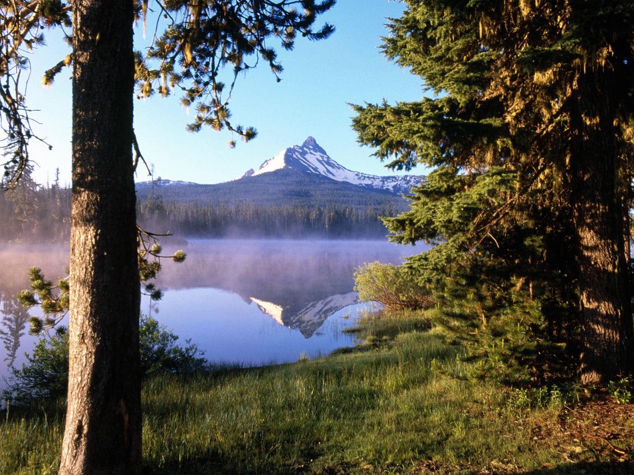 обои Big Lake at Sunrise,   Mount Washington,   Oregon фото