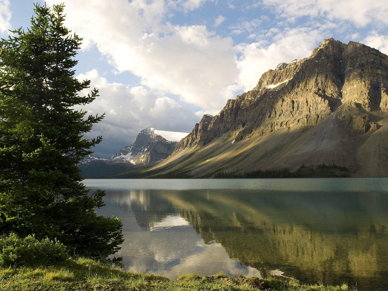 обои Bow Lake,   Banff National Park,   Alberta,   Canada фото