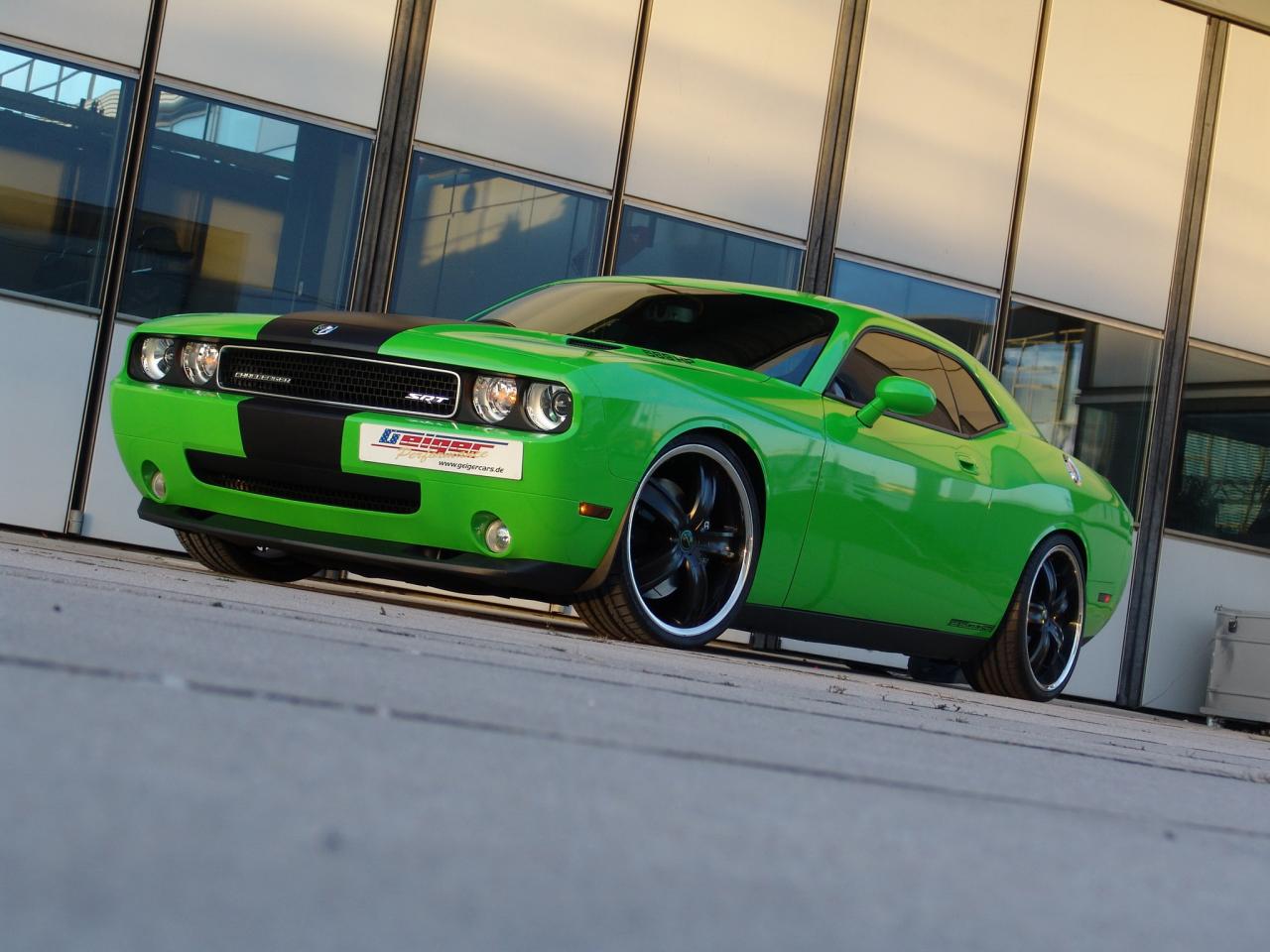 обои Dodge Challenger SRT фото