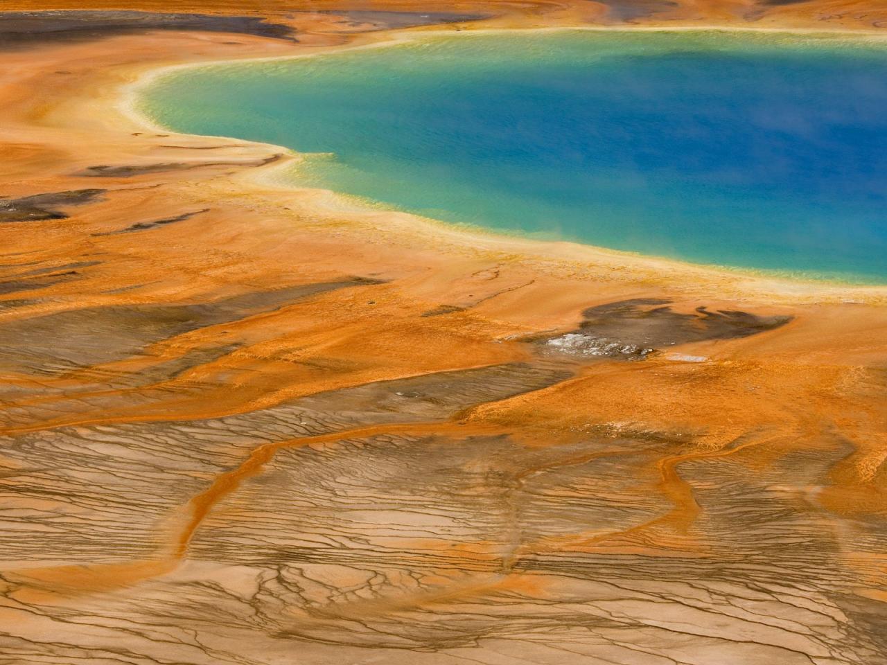 обои Grand Prismatic Spring,   Yellowstone National Park,   Wyoming фото