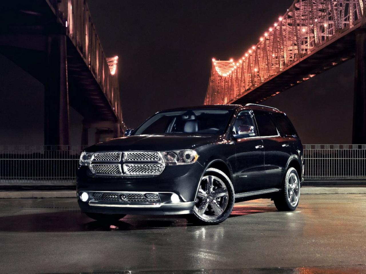 обои New Dodge-Durango  Додж Дуранго в ночи фото