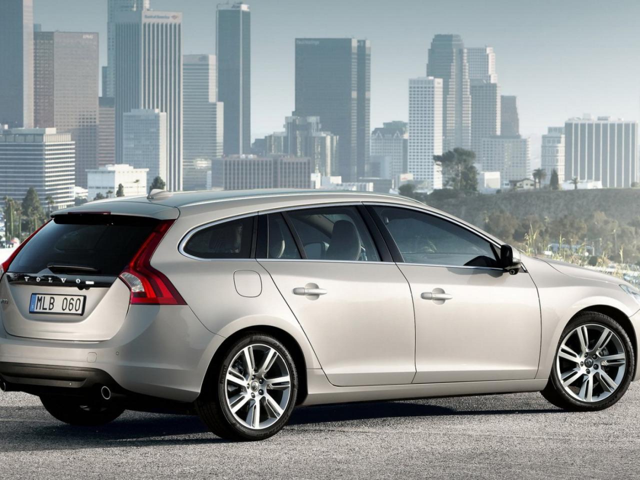 обои Новый Volvo V60 фото