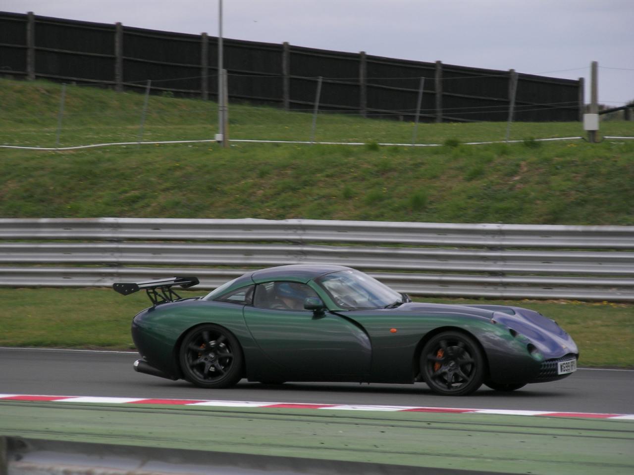 обои Tvr racing green фото