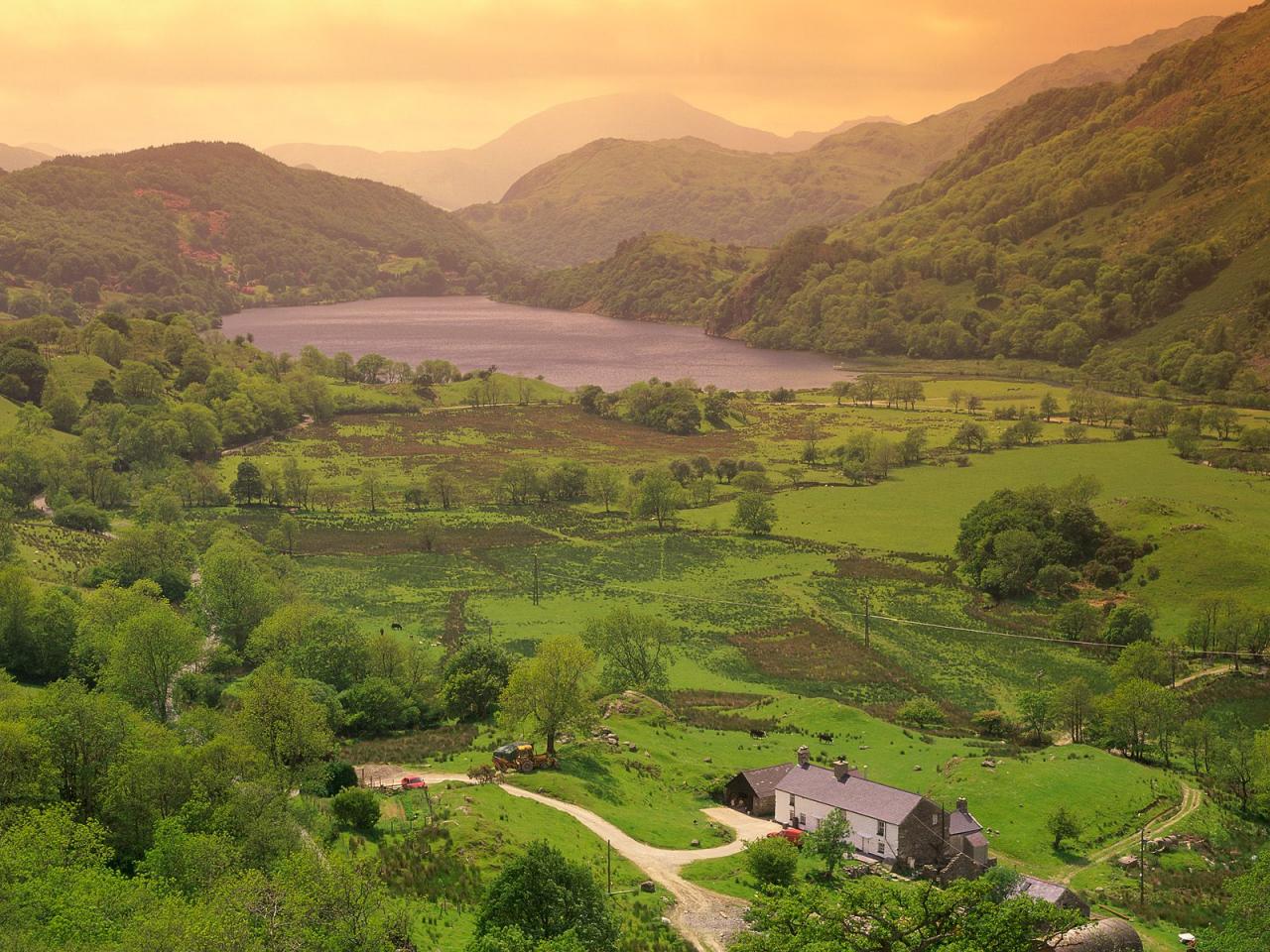 обои Gwynedd, Wales сказачно фото