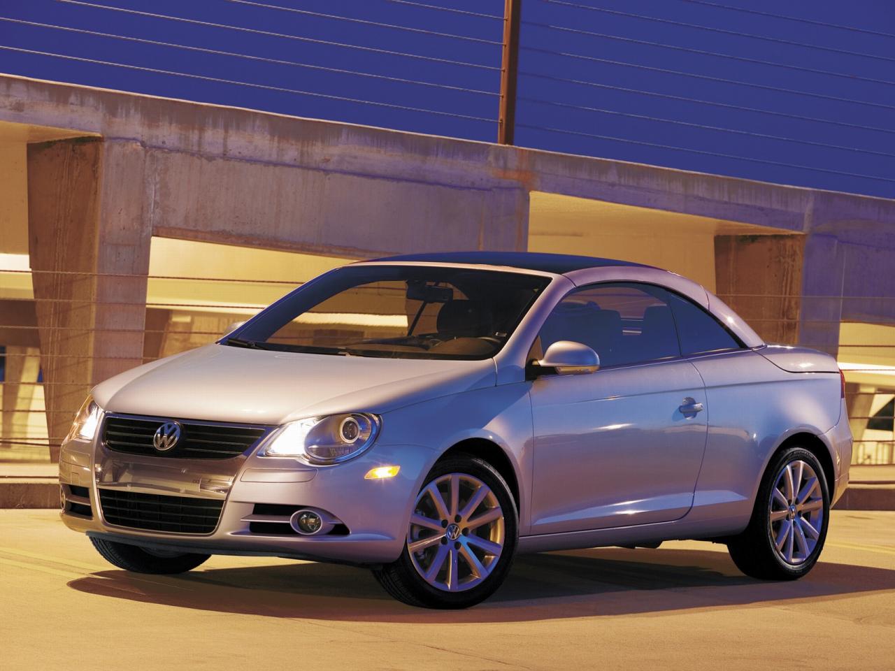 обои 2007 Volkswagen EOS вечерний боком фото