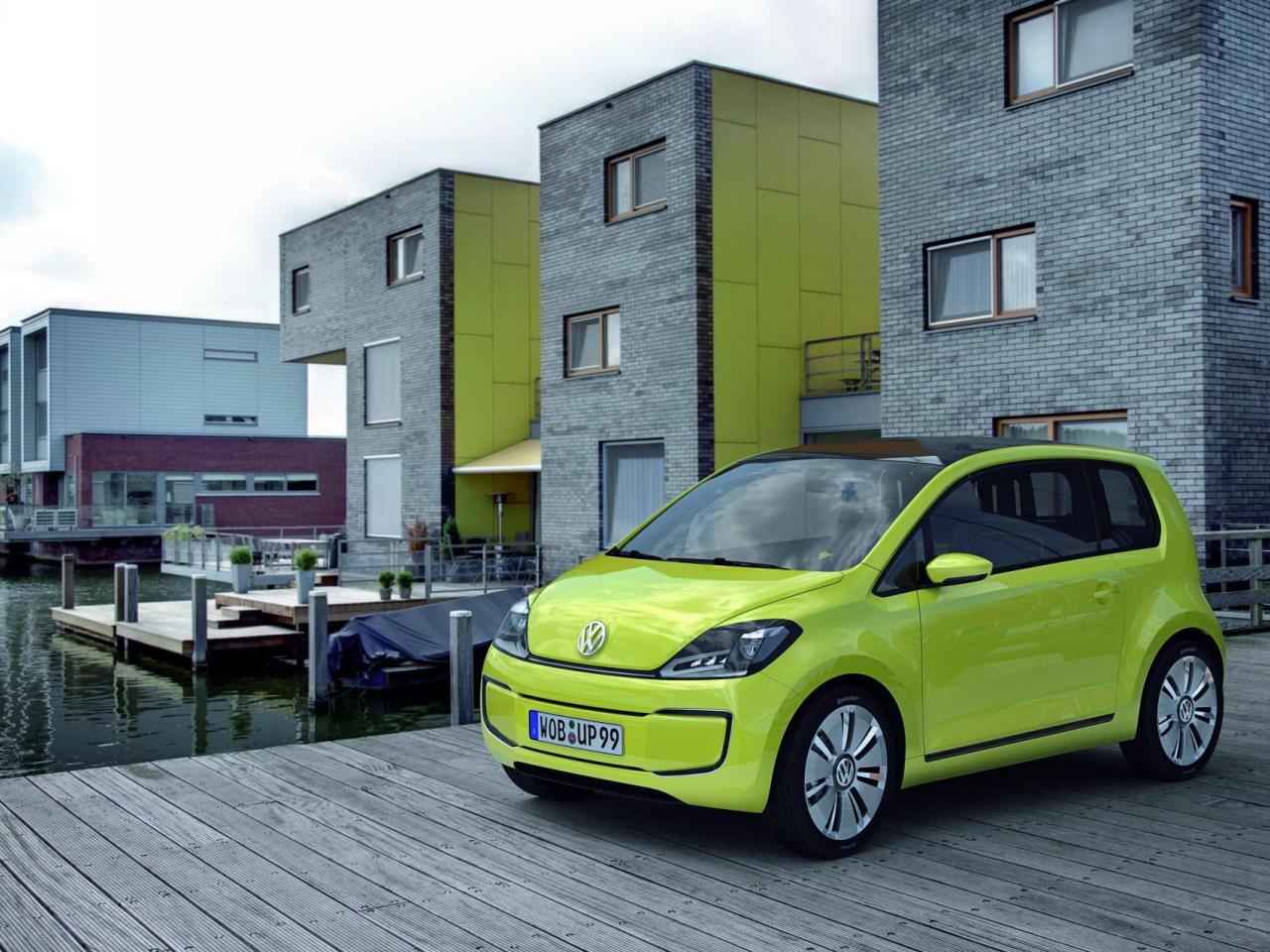 обои 2010 Volkswagen E-Up Concept у реки фото