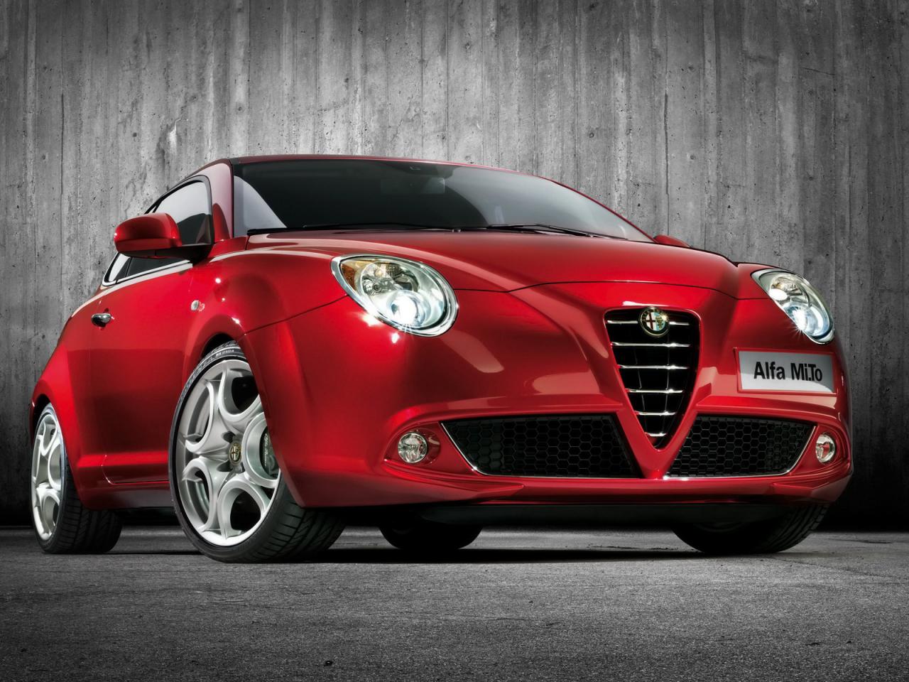 обои Красный Alfa Romeo мини фото