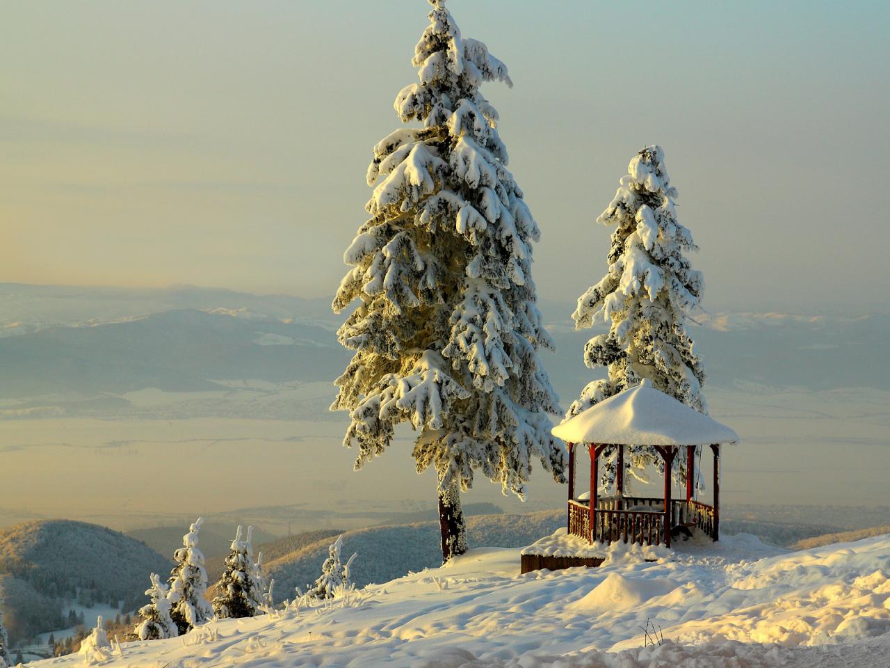 обои Беседка в горах фото