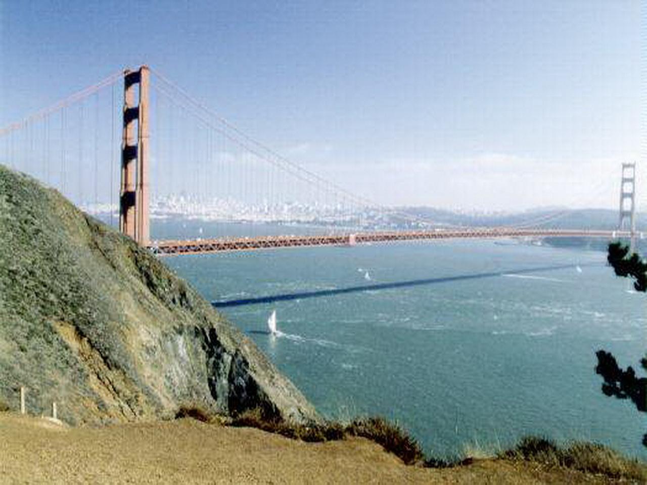 обои Мост через огромную реку в США фото