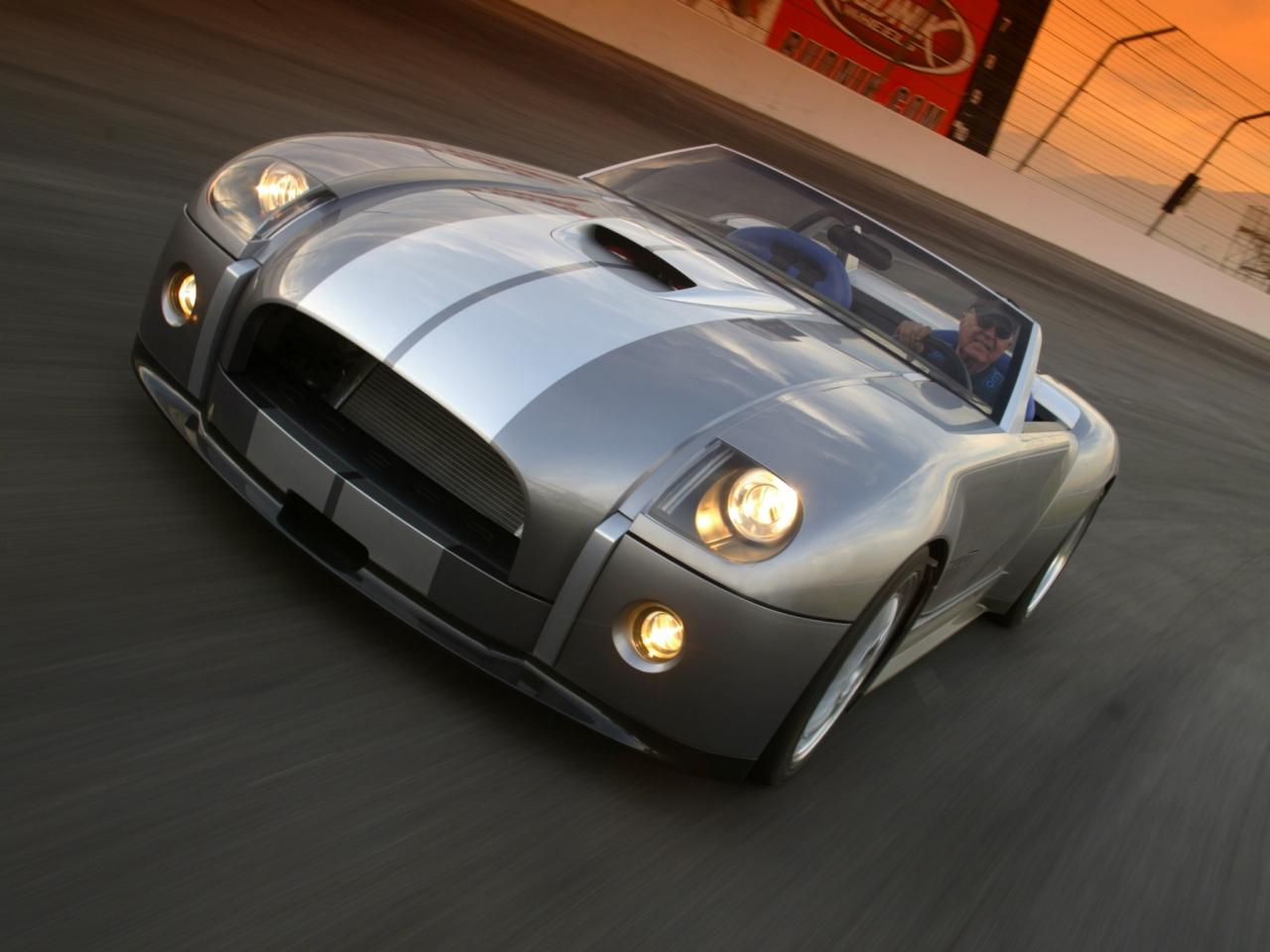 обои Shelby Cobra Concept 2004 скорость фото