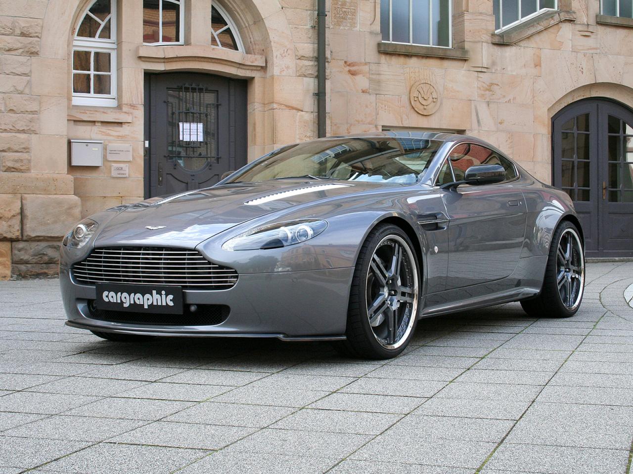 обои Cargraphic Aston Martin V8 Vantage 2009 спереди фото