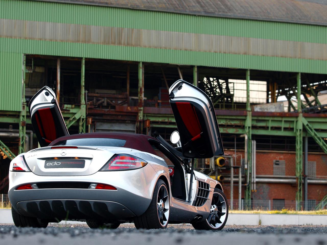 обои Edo Competition Mercedes-Benz SLR McLaren Roadster (R199) открыты двери фото