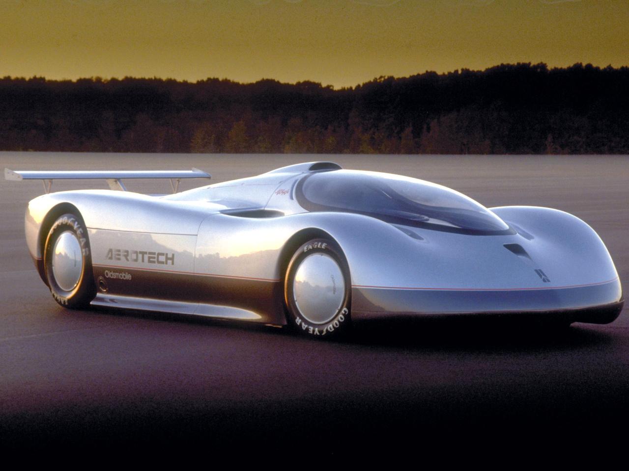 обои Oldsmobile Aerotech I Short Tail Concept перед фото