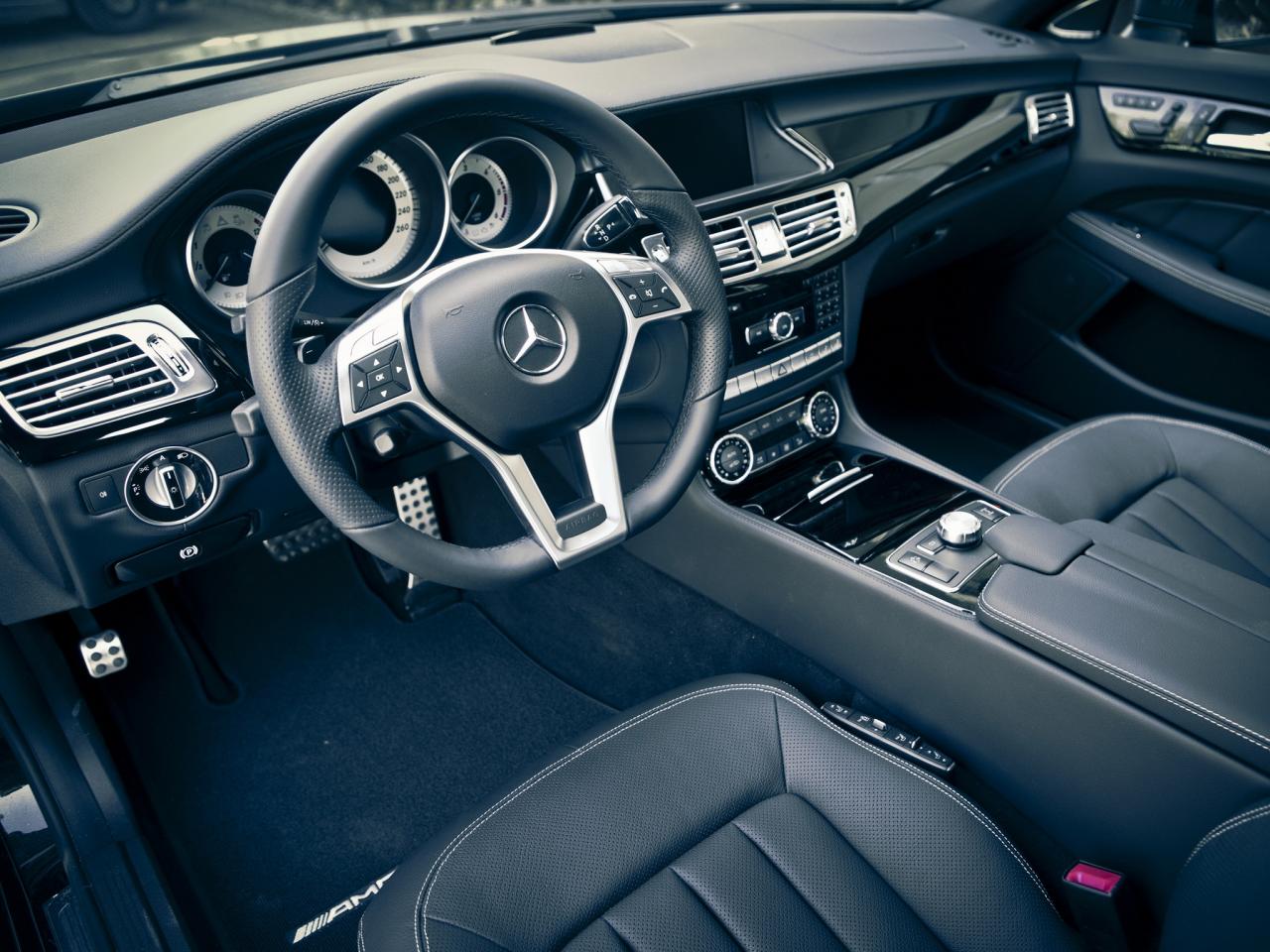 обои Kicherer Mercedes-Benz CLS Edition Black (C218) руль фото