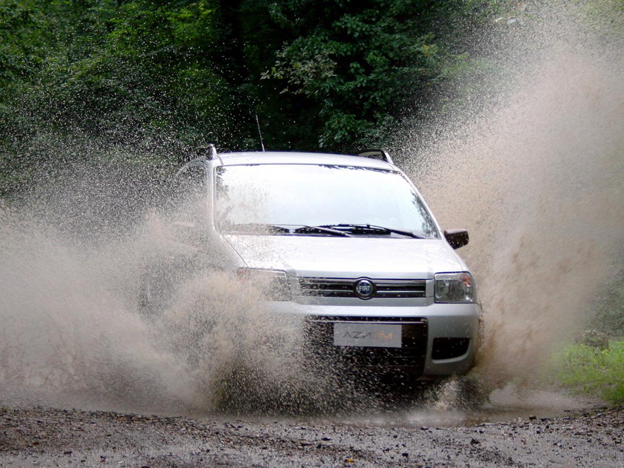 обои Aznom Fiat Panda 4x4 Valgrisa лужа фото